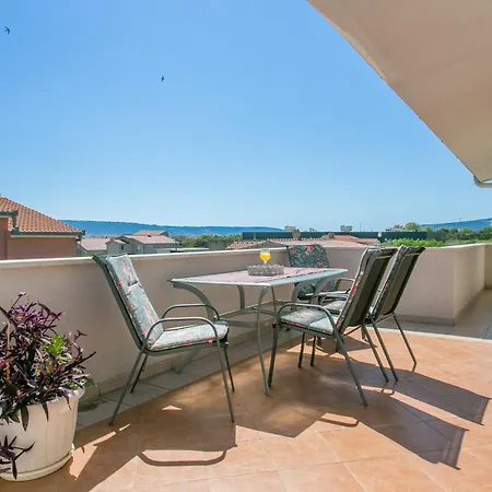 With A Parking Space Kastel Novi, - 22702 Apartment *