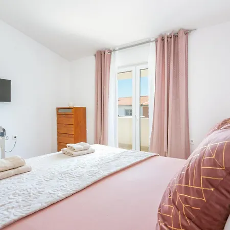 Appartement With A Parking Space Kastel Novi, - 22702